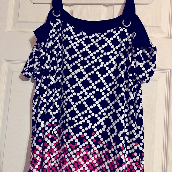 Tops - 🍉Cold shoulder ombré dot print top 2X